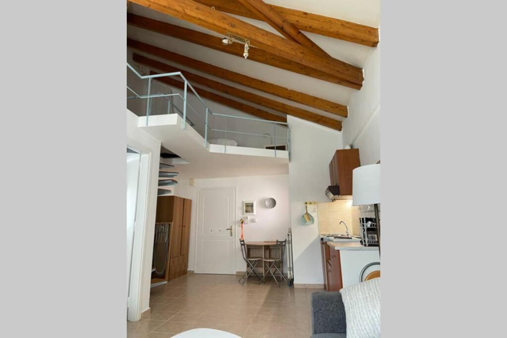 Attic Studio Stay Kalamata Exterior photo